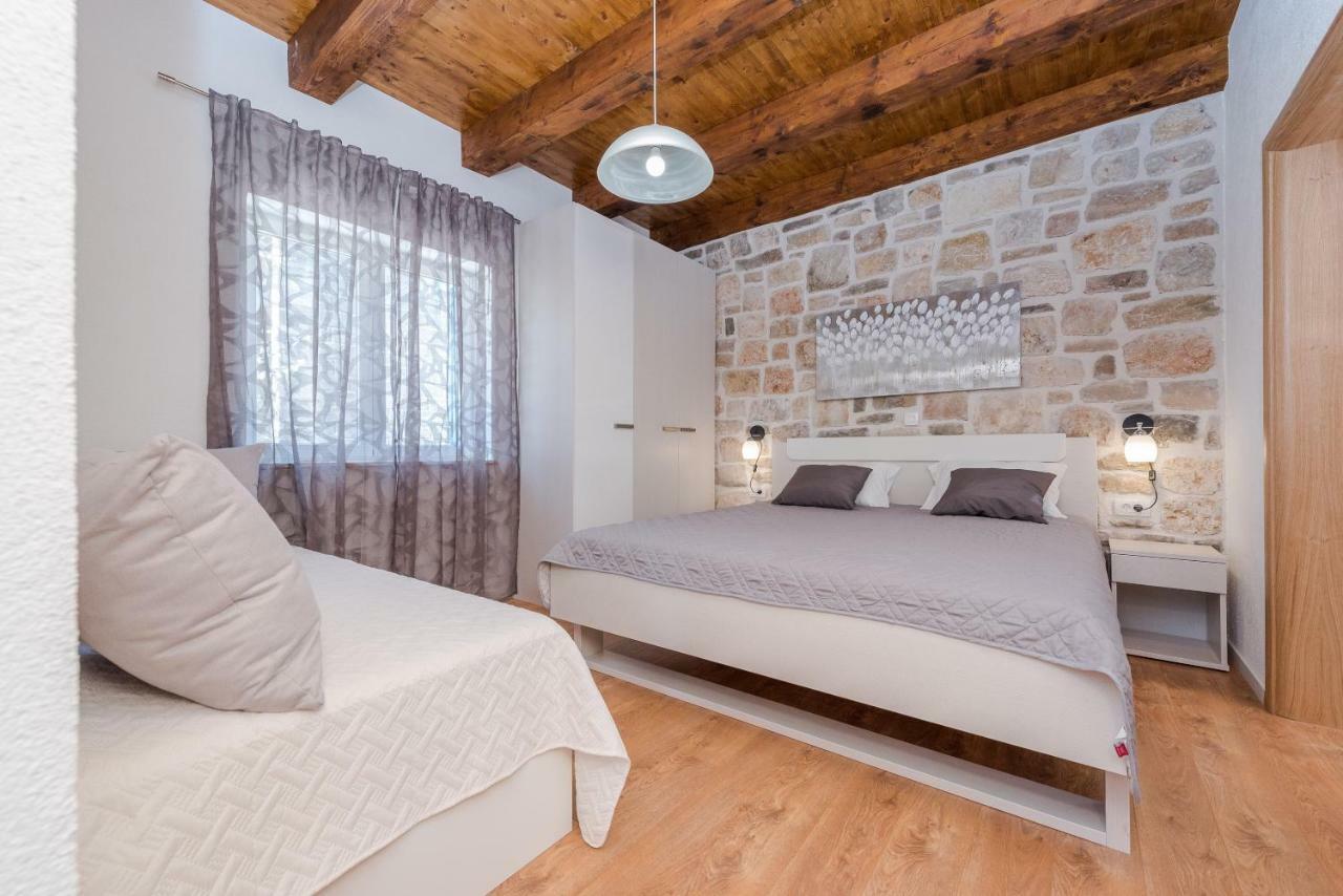 Villa Delozija Sukošan Buitenkant foto