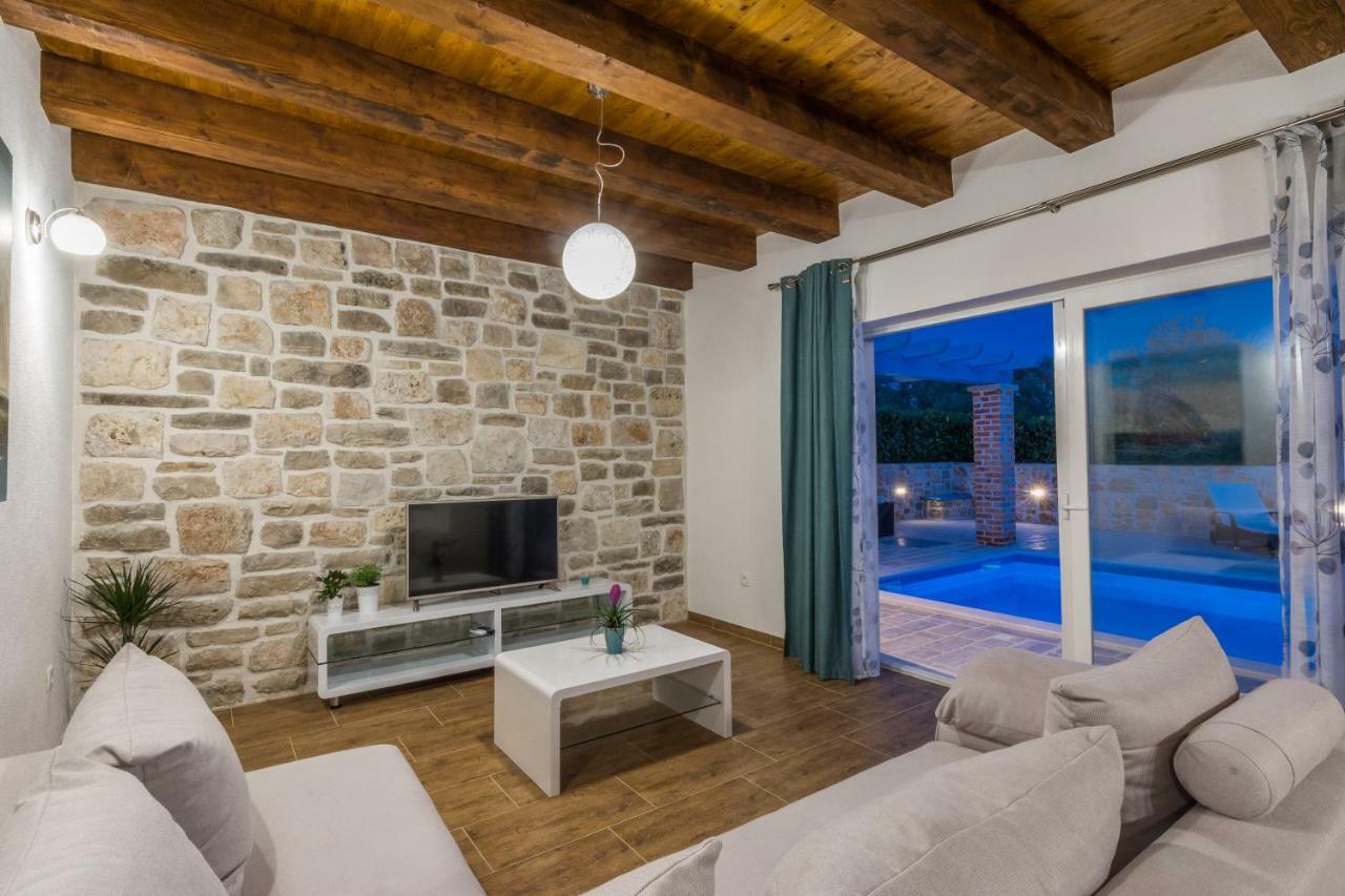 Villa Delozija Sukošan Buitenkant foto